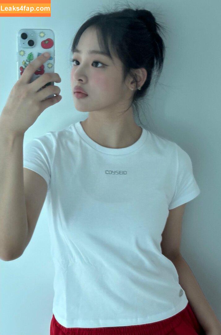 Minji / lovres_min__ / miniwithtattoos / newjeans_official leaked photo photo #0778