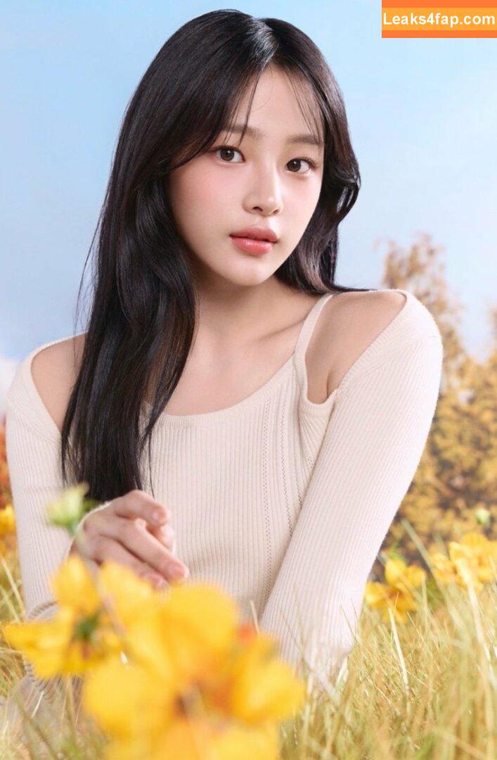 Minji / lovres_min__ / miniwithtattoos / newjeans_official leaked photo photo #0782