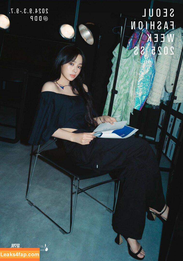 Minji / lovres_min__ / miniwithtattoos / newjeans_official leaked photo photo #0819