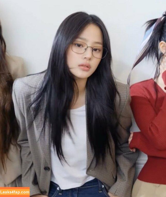 Minji / lovres_min__ / miniwithtattoos / newjeans_official leaked photo photo #0846