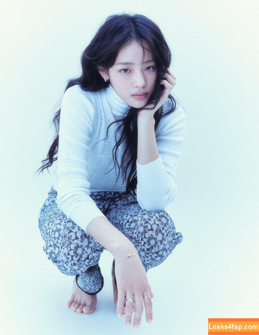 Minji / lovres_min__ / miniwithtattoos / newjeans_official leaked photo photo #0909