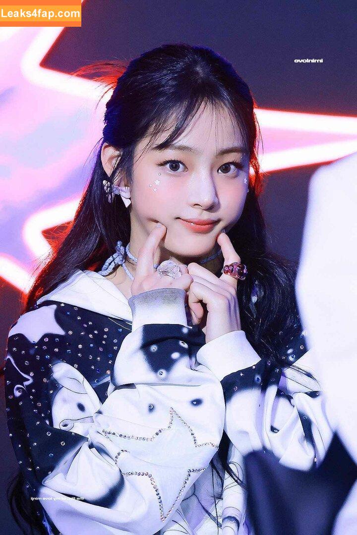 Minji / lovres_min__ / miniwithtattoos / newjeans_official leaked photo photo #0929
