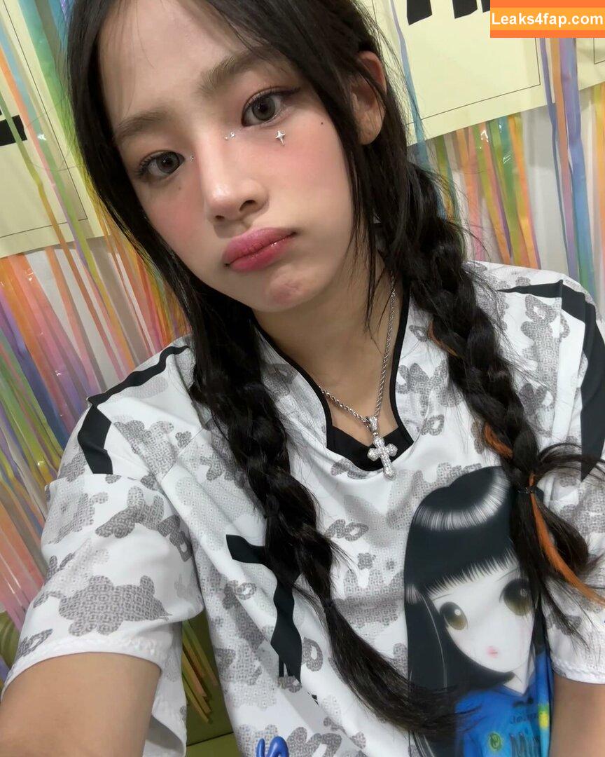 Minji / lovres_min__ / miniwithtattoos / newjeans_official leaked photo photo #1013