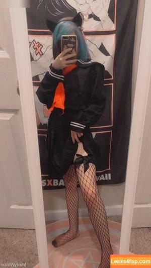 mintysesh photo #0179