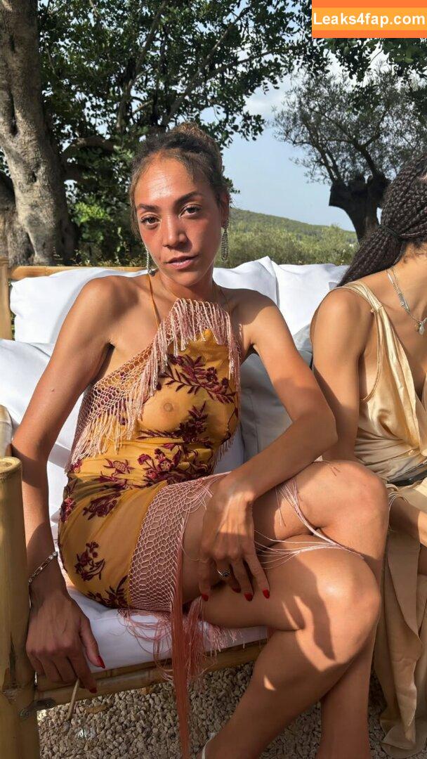 Miquita Oliver / miquitaoliver leaked photo photo #0025