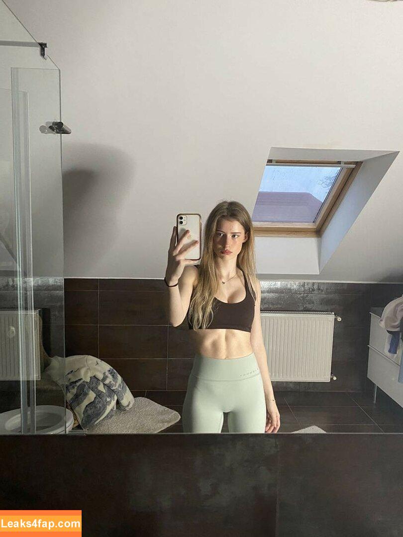 Mira.004 / model_mira слитое фото фото #0142