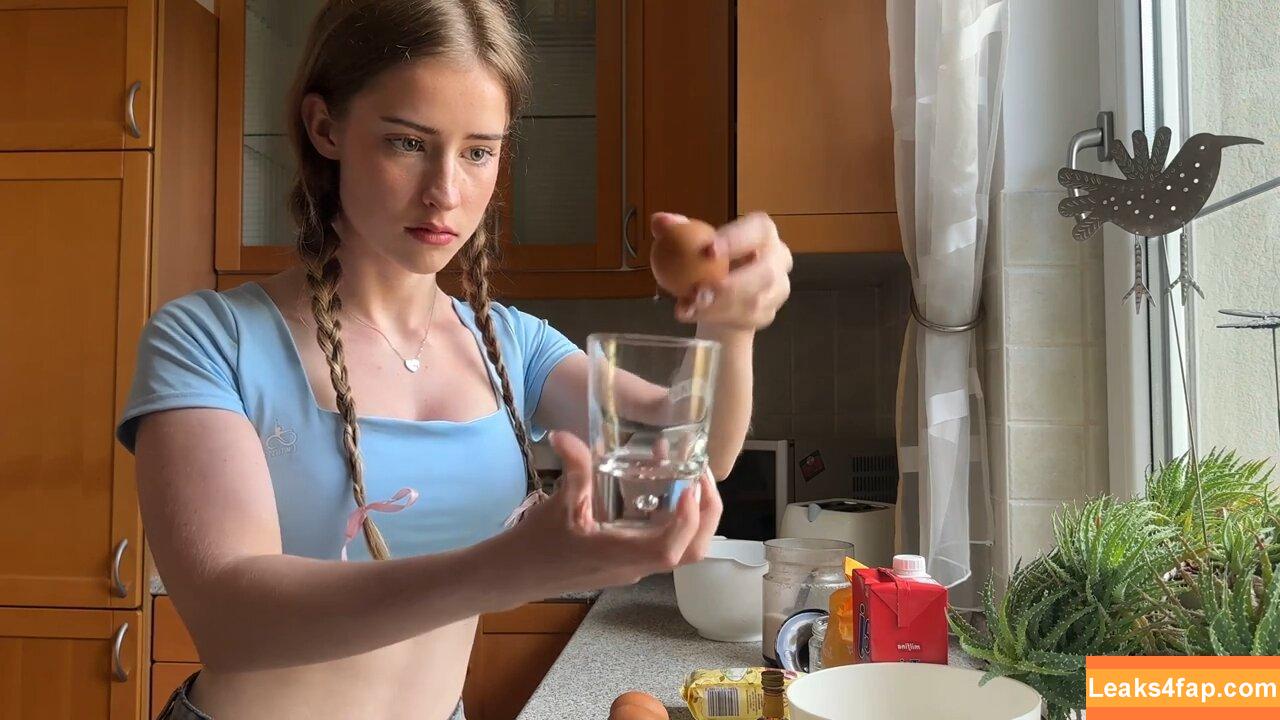 Mira.004 / model_mira слитое фото фото #0382