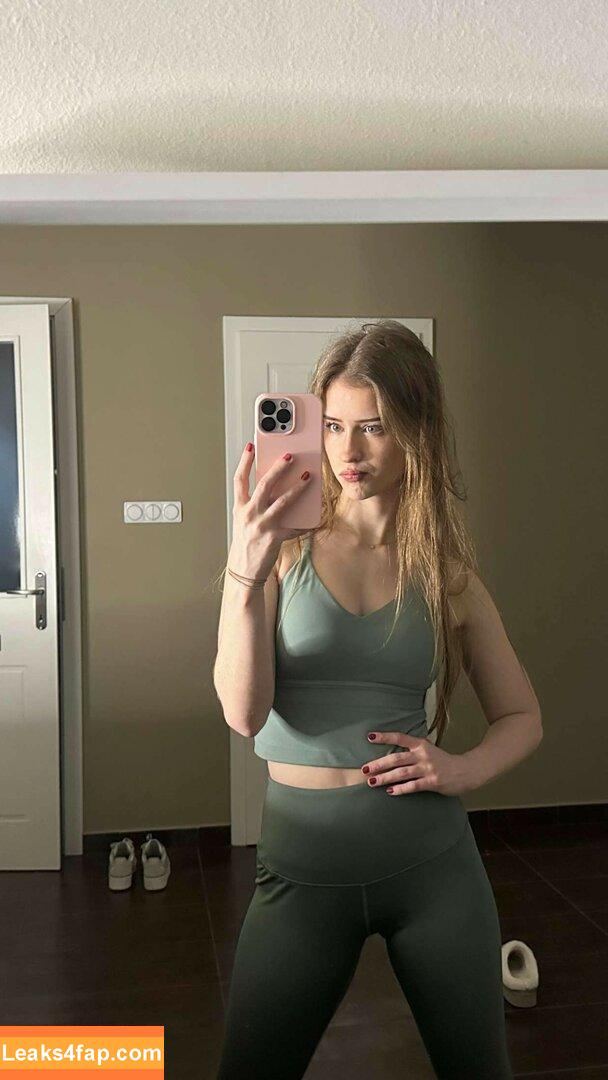 Mira.004 / model_mira слитое фото фото #0542