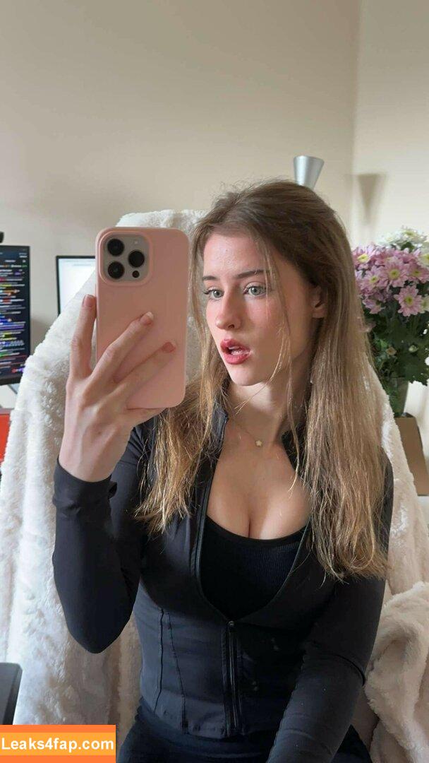 Mira.004 / model_mira leaked photo photo #0732