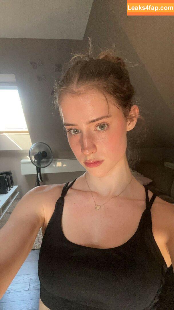 Mira.004 / model_mira leaked photo photo #0880