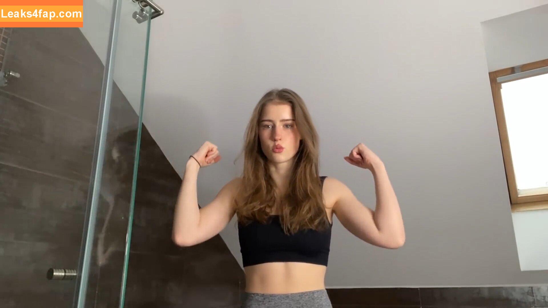 Mira.004 / model_mira слитое фото фото #0981