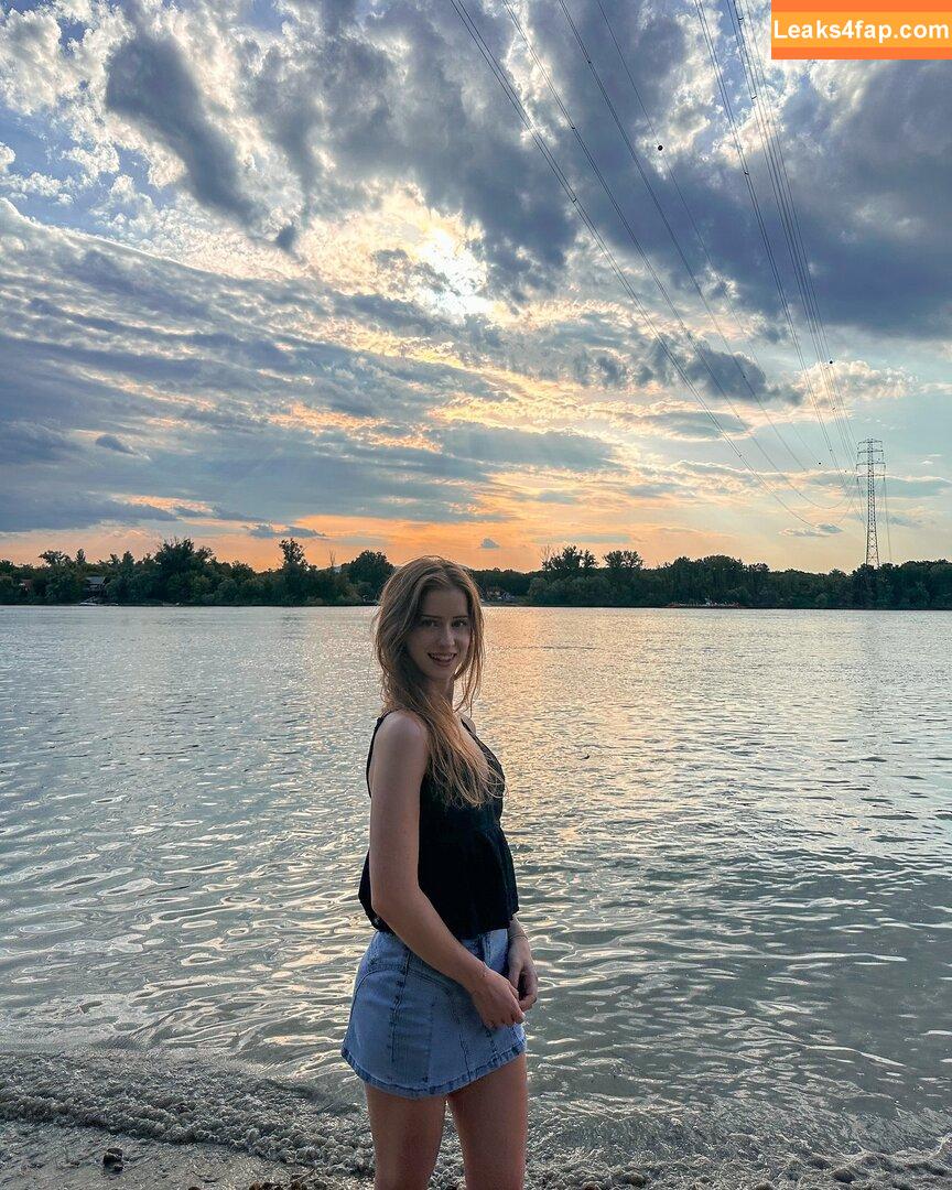 Mira.004 / model_mira leaked photo photo #1530