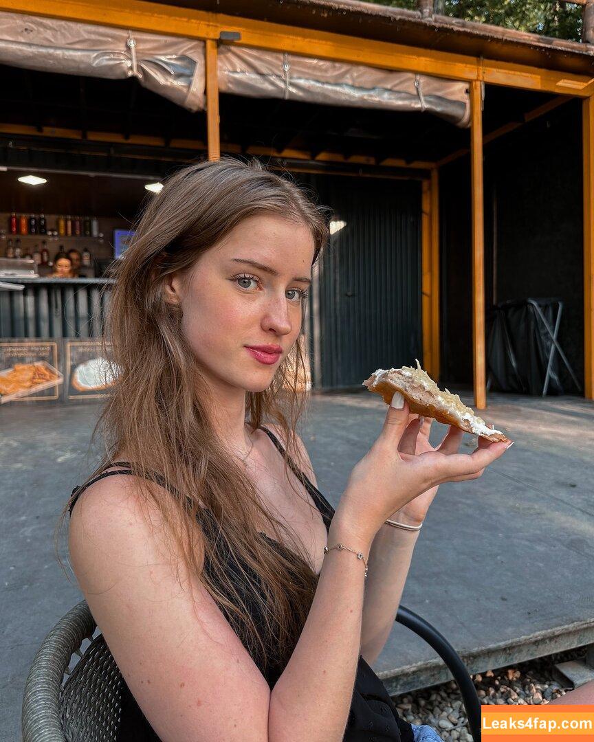 Mira.004 / model_mira leaked photo photo #1533