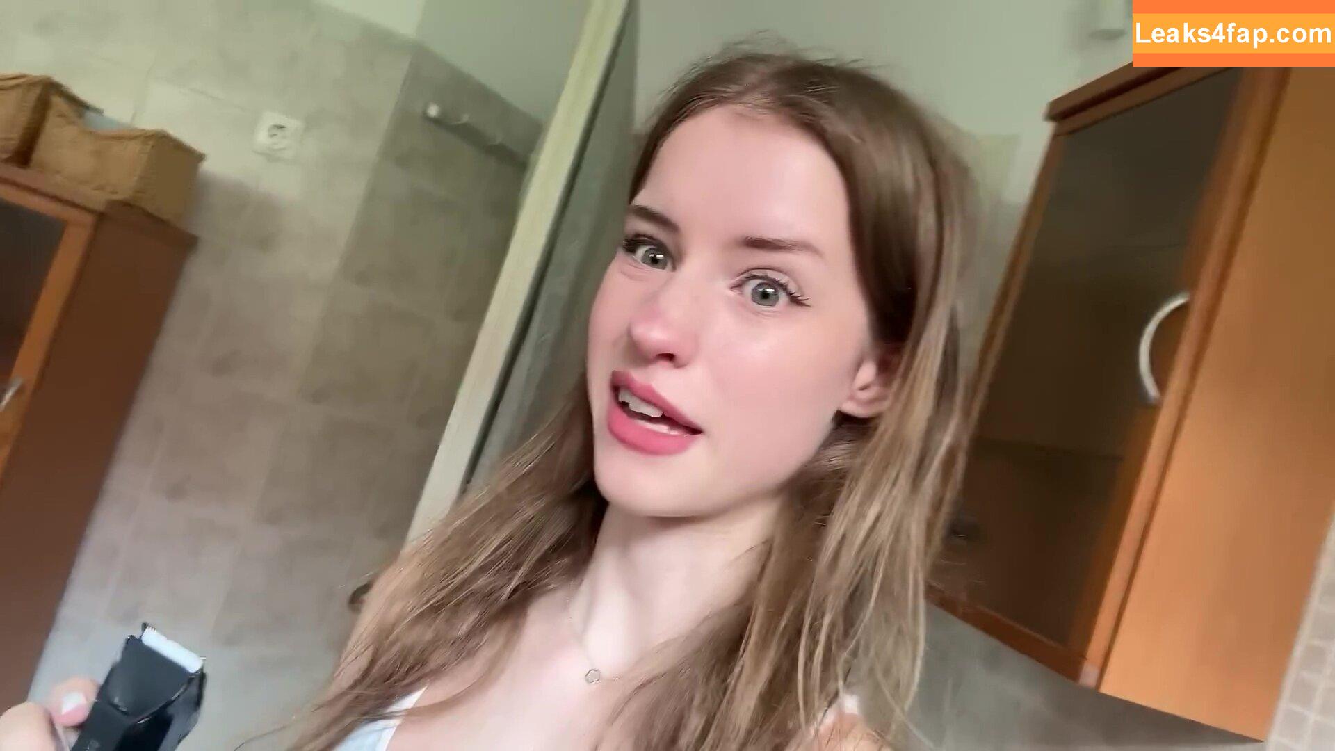 Mira.004 / model_mira leaked photo photo #1545