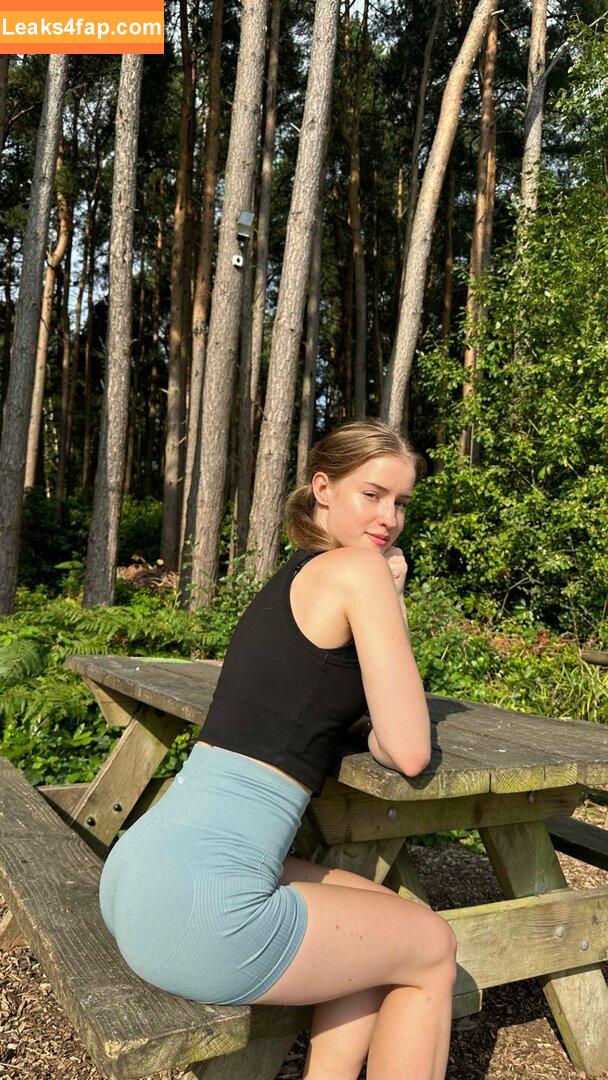 Mira.004 / model_mira leaked photo photo #1815