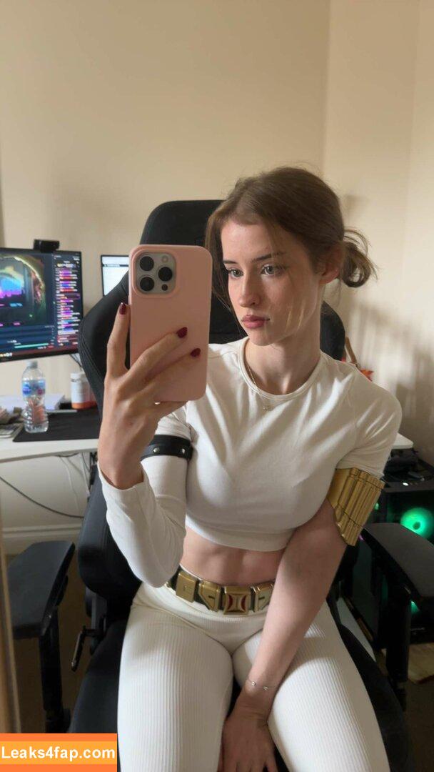 Mira.004 / model_mira leaked photo photo #1825