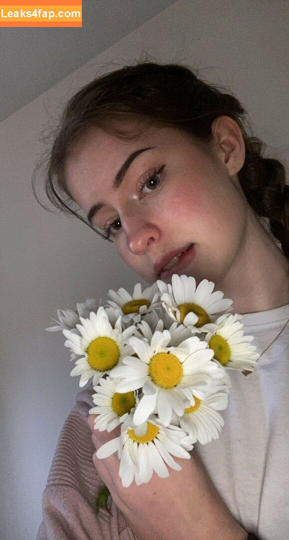 Mira.004 / model_mira leaked photo photo #2090