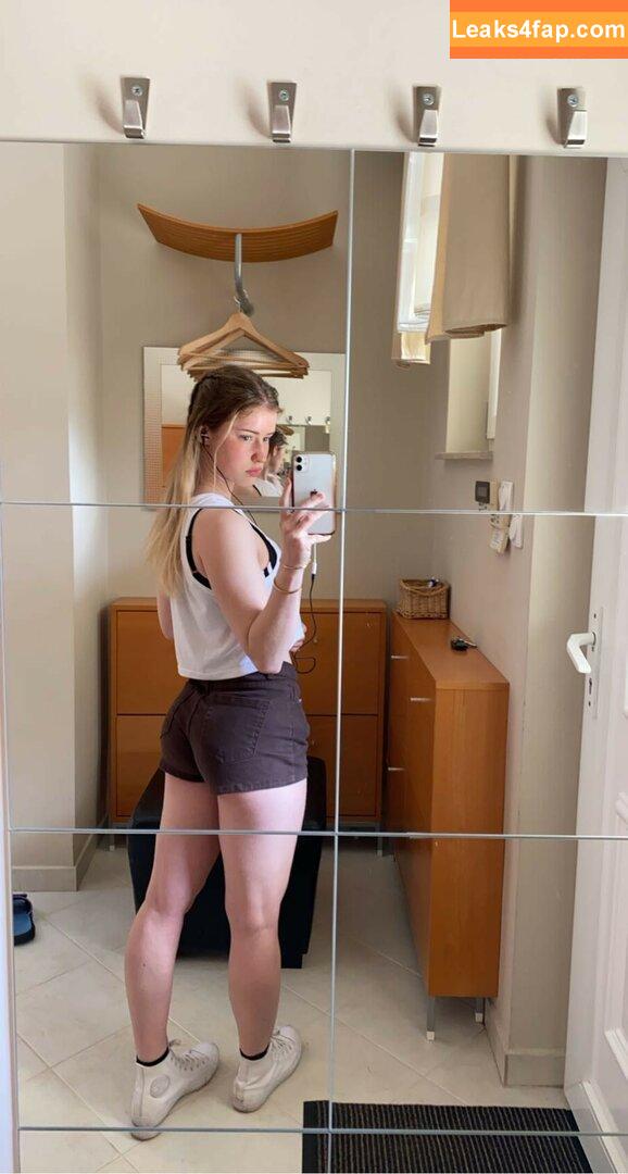 Mira.004 / model_mira leaked photo photo #2097