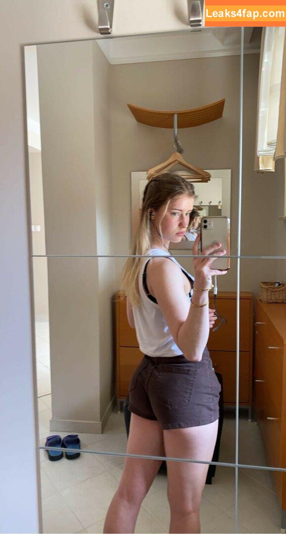 Mira.004 / model_mira leaked photo photo #2099