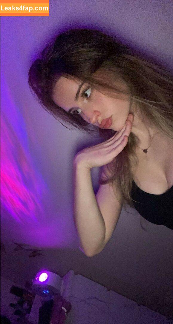 Mira.004 / model_mira leaked photo photo #2101