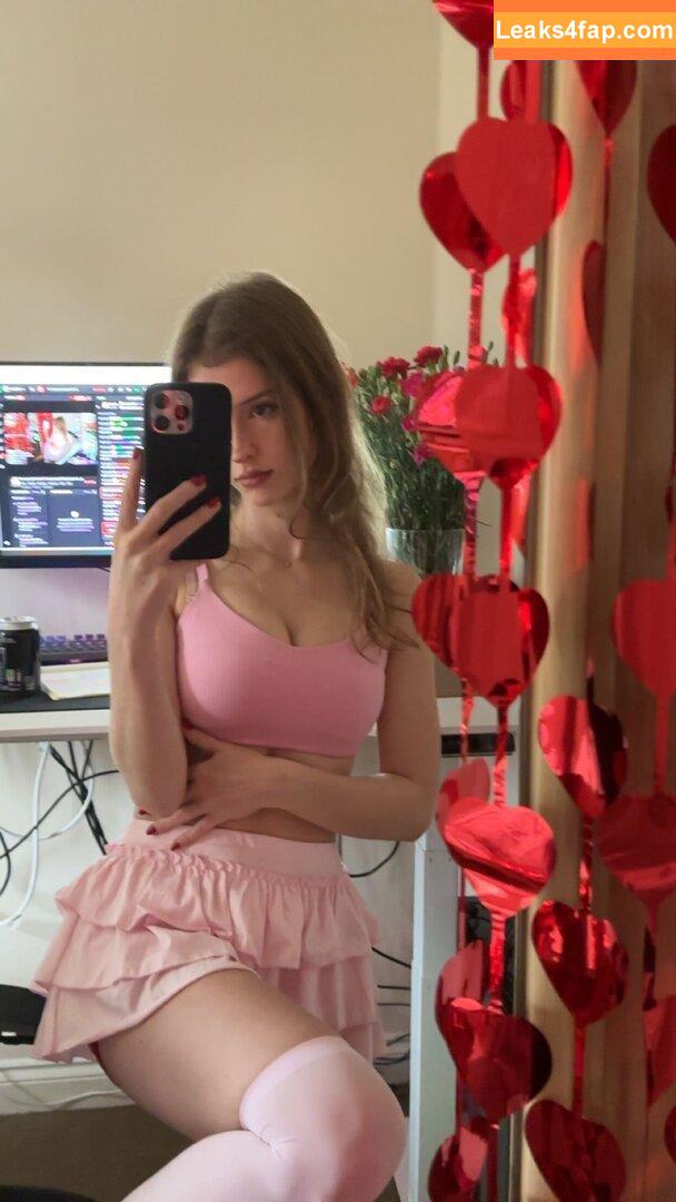 Mira.004 / model_mira leaked photo photo #2503