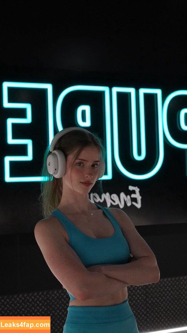 Mira.004 / model_mira leaked photo photo #2512