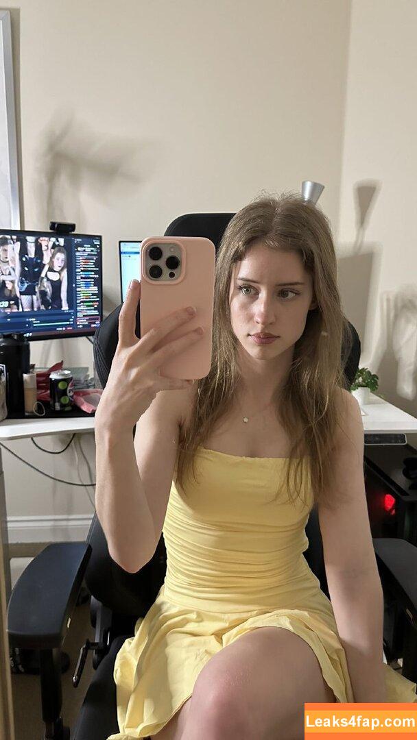 Mira.004 / model_mira leaked photo photo #2520