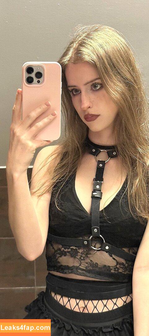 Mira.004 / model_mira leaked photo photo #2549