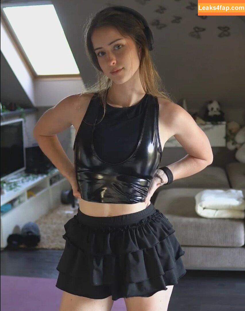 Mira.004 / model_mira leaked photo photo #2586