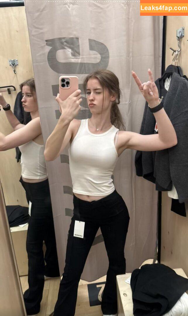 Mira.004 / model_mira leaked photo photo #2594