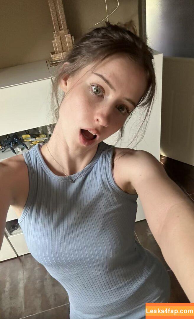 Mira.004 / model_mira leaked photo photo #2597