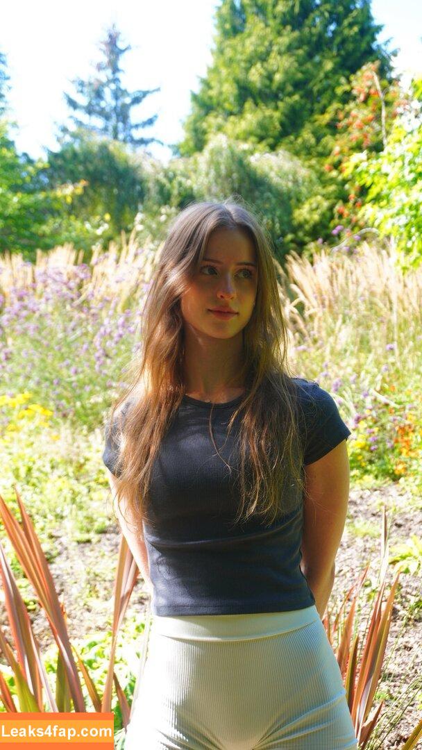 Mira.004 / model_mira leaked photo photo #2628