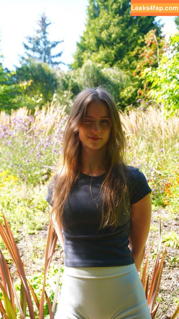 Mira.004 / model_mira leaked photo photo #2633