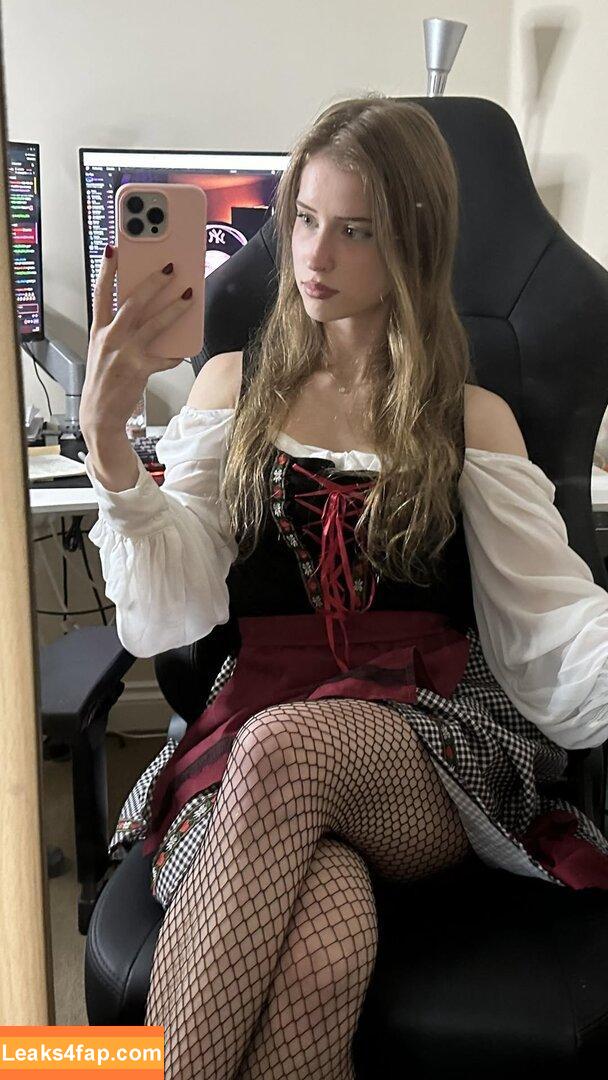 Mira.004 / model_mira leaked photo photo #2688