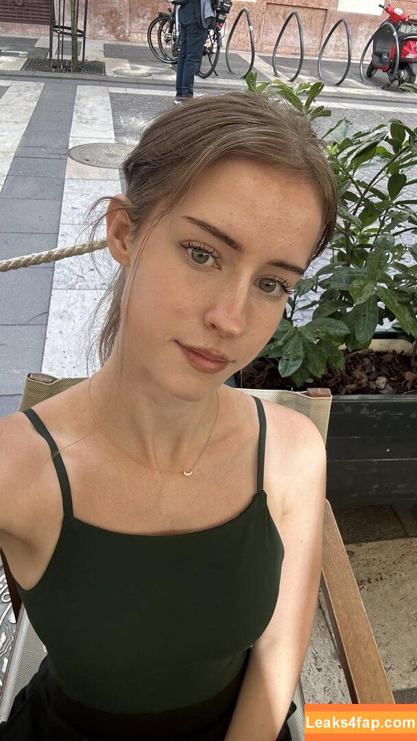 Mira.004 / model_mira leaked photo photo #2716