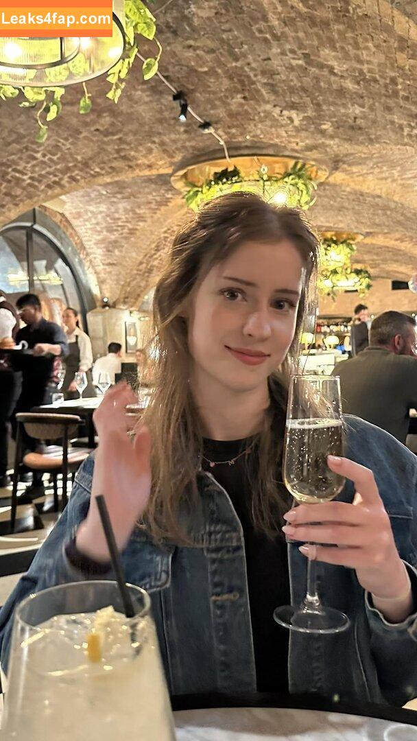 Mira.004 / model_mira leaked photo photo #2718