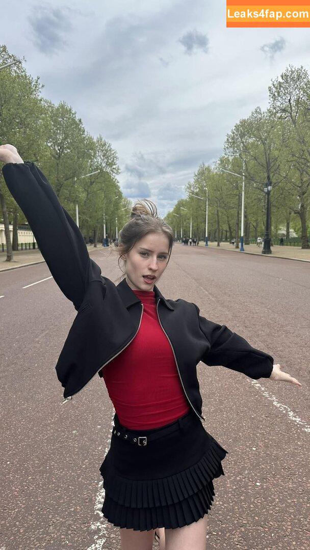 Mira.004 / model_mira leaked photo photo #2757