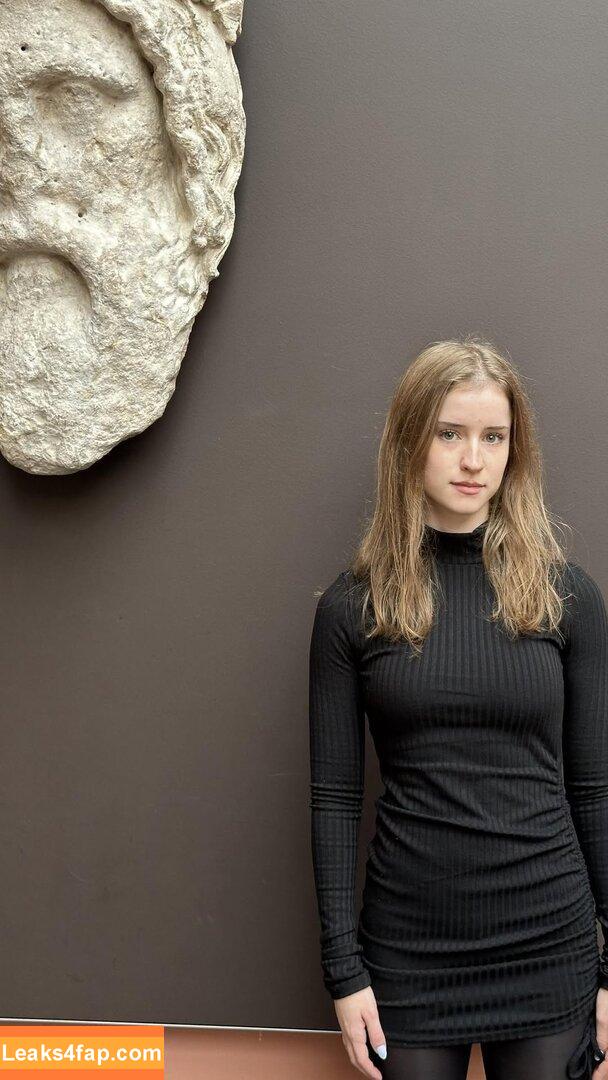 Mira.004 / model_mira leaked photo photo #2776