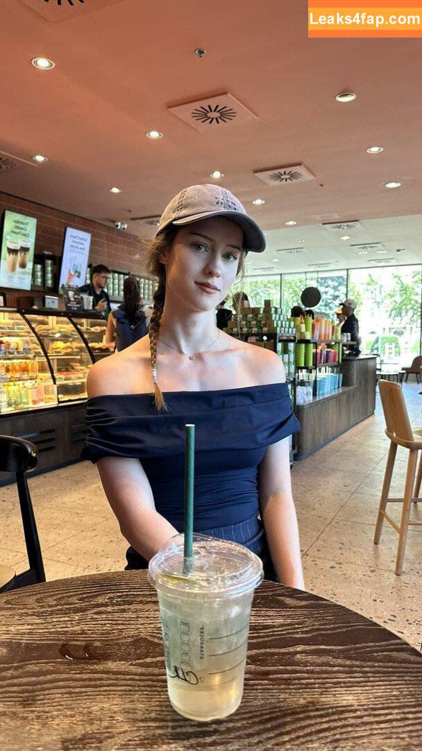 Mira.004 / model_mira leaked photo photo #2824