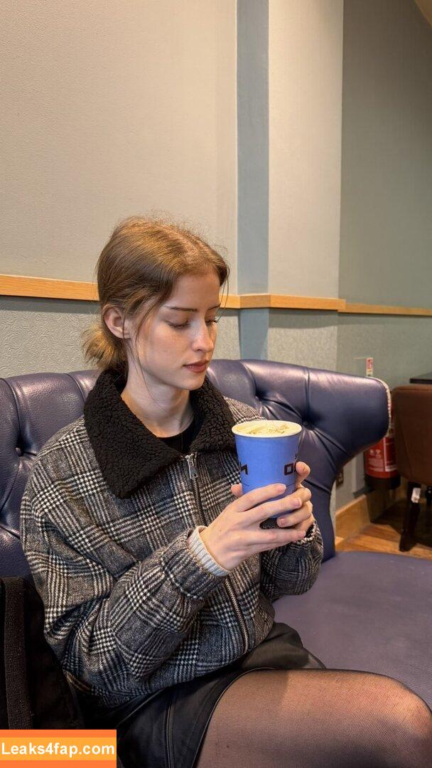 Mira.004 / model_mira leaked photo photo #2860