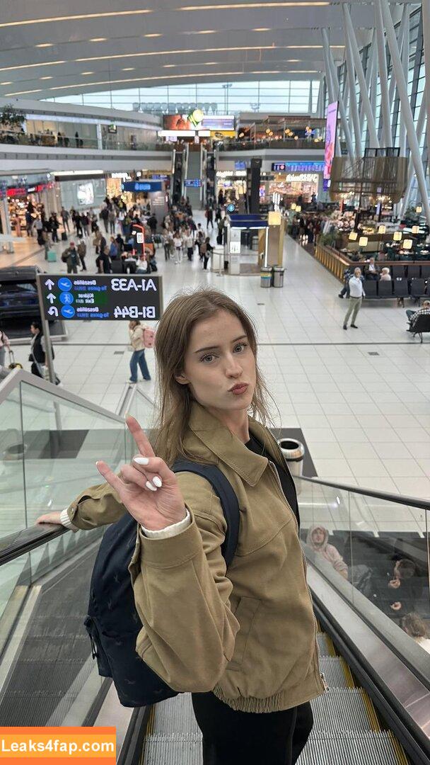 Mira.004 / model_mira leaked photo photo #2862