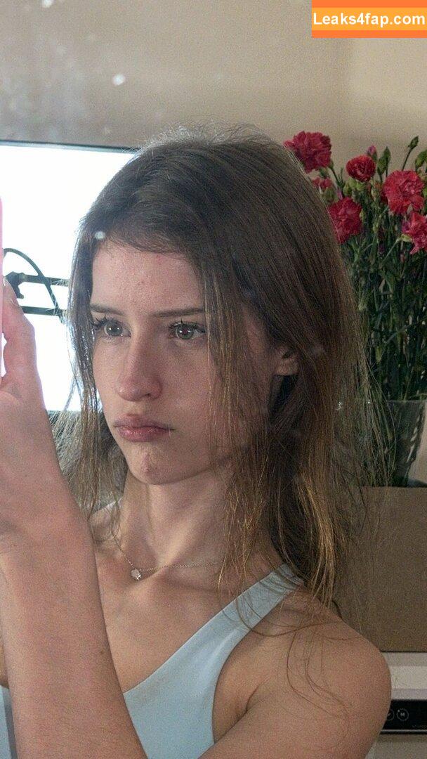 Mira.004 / model_mira leaked photo photo #2883