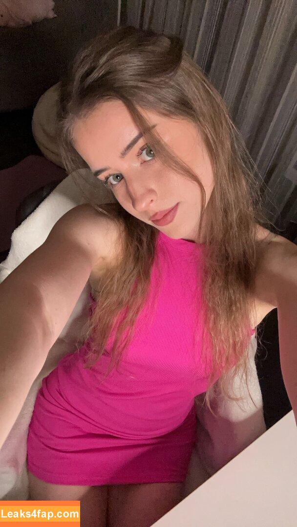 Mira.004 / model_mira leaked photo photo #2896