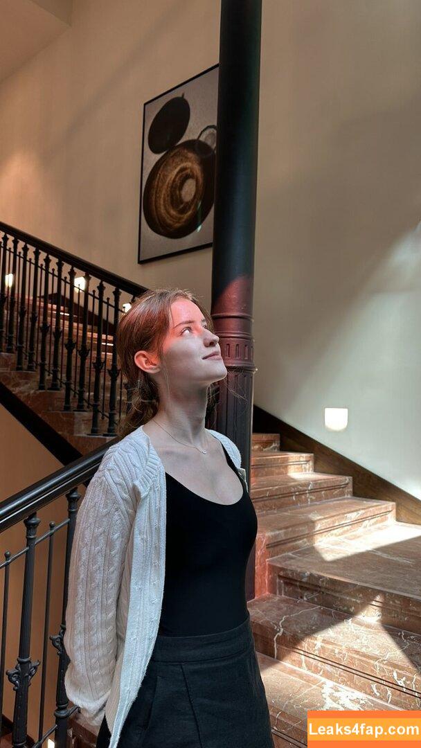 Mira.004 / model_mira leaked photo photo #2899