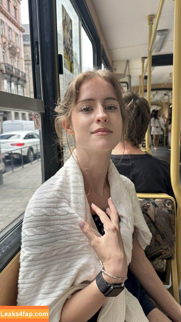 Mira.004 / model_mira leaked photo photo #2926