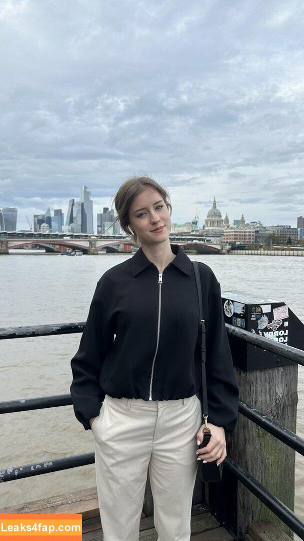 Mira.004 / model_mira leaked photo photo #2932