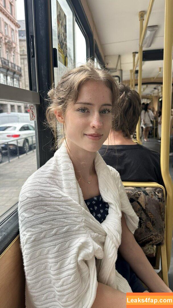 Mira.004 / model_mira leaked photo photo #2935