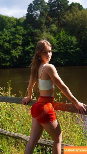 Mira.004 photo #2627