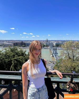 Mira.004 photo #2657