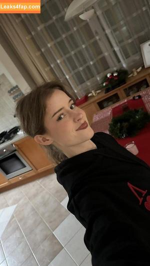 Mira.004 photo #2689